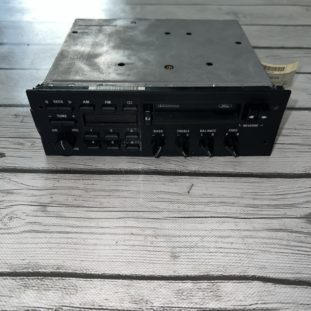Ford F0SF-19B132-CA Radio